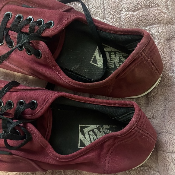 Vans - Picture 4 of 5